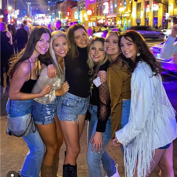 Akira White Leather Fringe Jacket - Picture 4 of 4